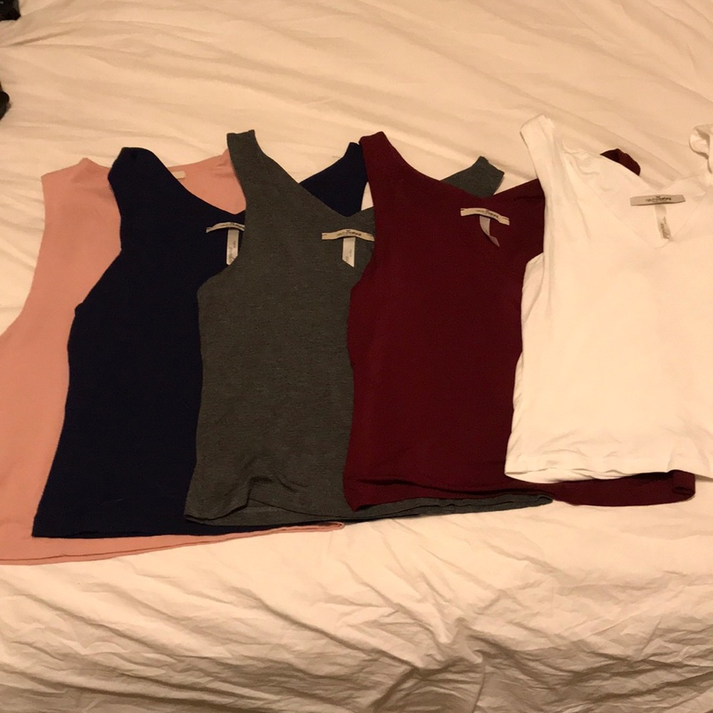 GREAT DEAL group of crop tops